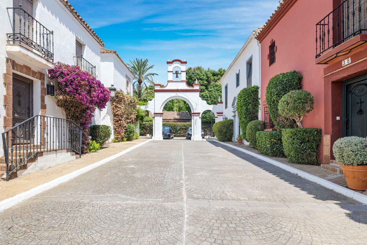 Guadalmina Baja